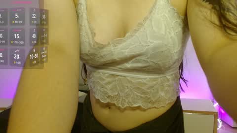 Snapshot of dahia_tay chatting on January 18, 7:04 pm dahia online show from January 18, 7:04 pm