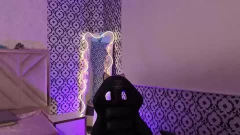 dahia  online show from February 4, 3:34 am