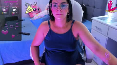 Snapshot of dahian_carter chatting on December 28, 2:53 pm Dahian online show from December 28, 2:53 pm