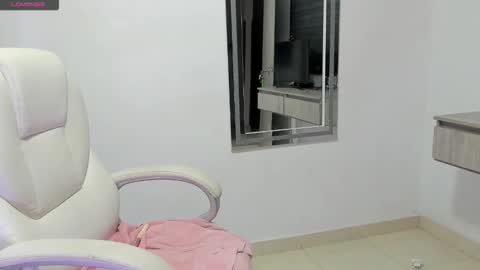 Snapshot of dahian_carter chatting on October 25, 1:18 pm Dahian online show from October 25, 1:18 pm