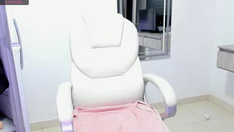 Snapshot of dahian_carter chatting on October 28, 12:09 pm Dahian online show from October 28, 12:09 pm