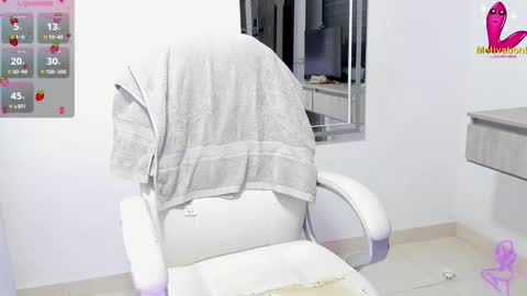 Snapshot of dahian_carter chatting on November 1, 12:40 pm Dahian online show from November 1, 12:40 pm