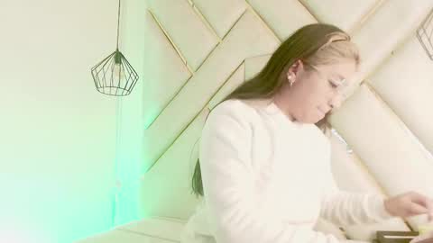 Dahiana  online show from January 14, 11:49 am