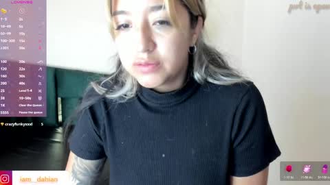 Dahiana  online show from April 25, 12:08 pm