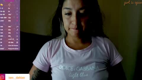Dahiana  online show from April 28, 12:21 pm