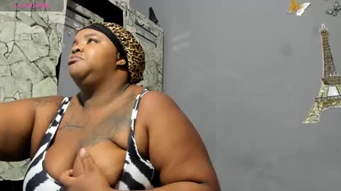Snapshot of dahianajoss chatting on February 23, 7:07 pm Ebony Sex Dahian online show from February 23, 7:07 pm