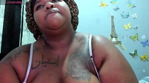 Snapshot of dahianajoss chatting on February 25, 9:46 pm Ebony Sex Dahian online show from February 25, 9:46 pm