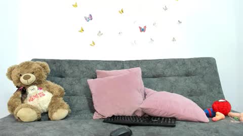 dahianaroa online show from February 18, 12:45 pm