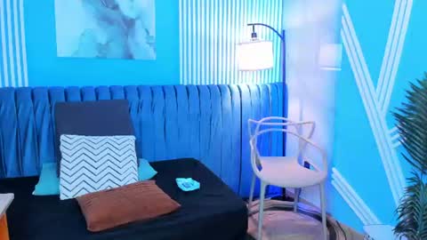 Dahiane Connor online show from July 16, 11:38 am