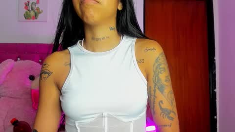    online show from December 4, 8:45 am