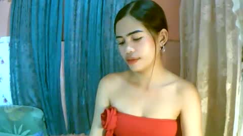Im Dahlia online show from April 6, 12:39 pm
