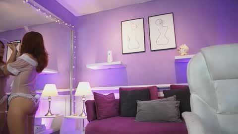 Dahlia Grey online show from February 18, 11:39 am