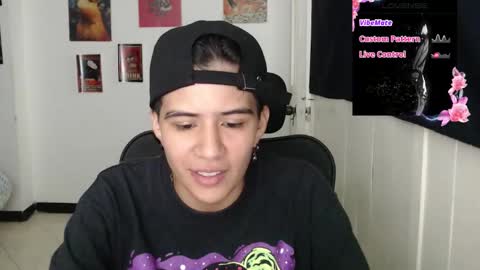 lorena online show from November 18, 9:52 pm