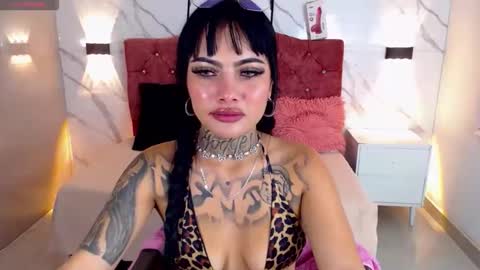 Snapshot of dahlyagoddess chatting on April 18, 11:05 pm diosa dhaly online show from April 18, 11:05 pm