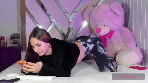 daicell juliana online show from March 11, 4:18 am