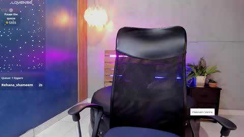 Snapshot of daiisy_kiss chatting on November 20, 7:35 pm daiisy_kiss online show from November 20, 7:35 pm