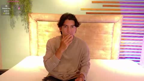 daiisy_kiss online show from June 6, 1:32 am