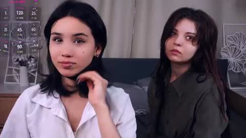 Aoi and Lily best friends online show from June 27, 7:46 am