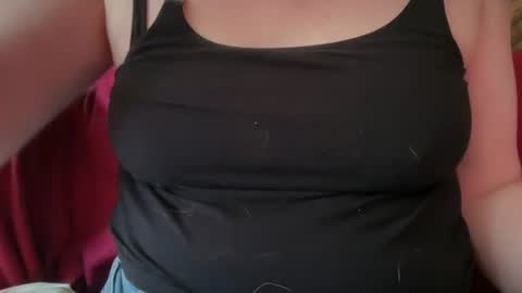 Snapshot of dairystation chatting on June 21, 11:29 pm Mx Mommy Moo online show from June 21, 11:29 pm