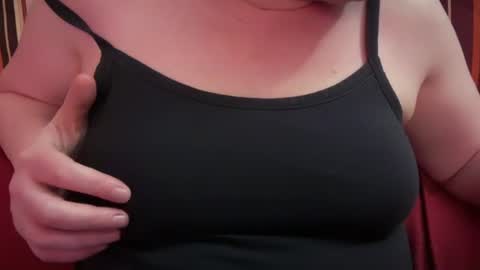 Snapshot of dairystation chatting on July 1, 5:31 am Mx Mommy Moo online show from July 1, 5:31 am