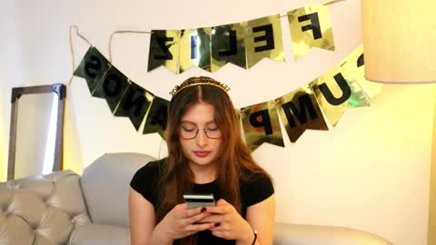 Lauren            online show from October 11, 2:37 pm