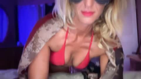 Daisy137 online show from July 4, 3:56 am