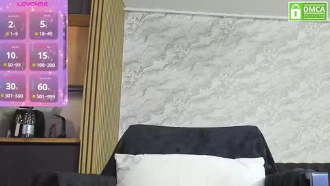 Snapshot of daisy_abby03 chatting on November 1, 8:16 am DaIsy Abby online show from November 1, 8:16 am