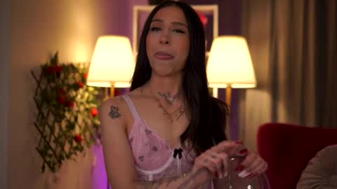 Daisy online show from March 15, 7:53 pm