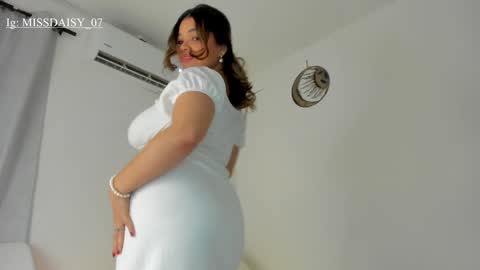 Snapshot of daisy_brown01 chatting on February 3, 2:47 am Dai my Instagram missdaisy 07 online show from February 3, 2:47 am