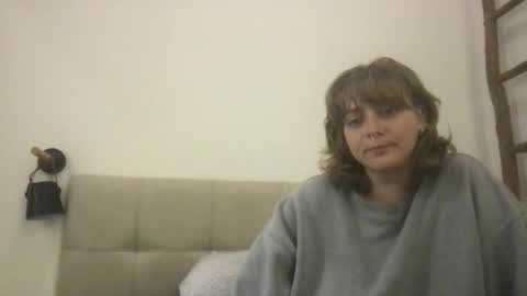 Snapshot of daisy_lately chatting on November 4, 2:49 pm daisy_lately online show from November 4, 2:49 pm