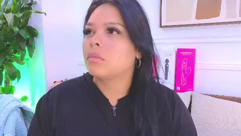 Snapshot of daisy_price chatting on July 20, 10:39 am Daisy Price online show from July 20, 10:39 am