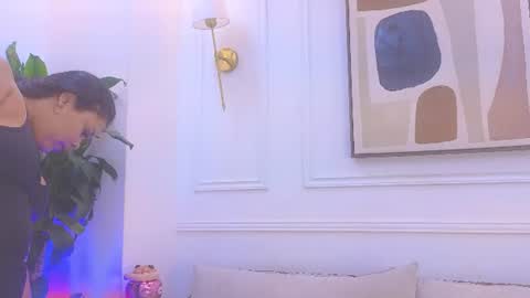 Snapshot of daisy_price chatting on August 3, 10:43 am Daisy Price online show from August 3, 10:43 am