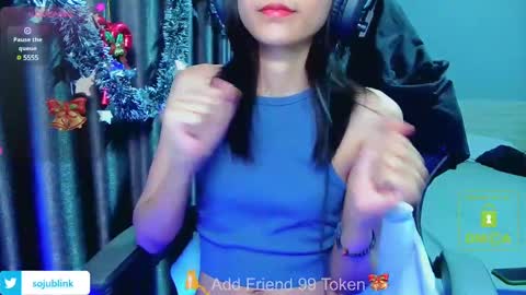 Daisy online show from December 23, 5:22 pm