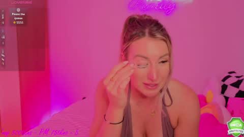 DaisyDeliciousxx online show from May 11, 7:44 pm