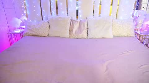 daisydelight_ online show from February 22, 10:20 pm