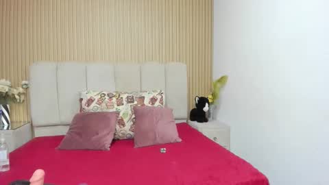 DaisysWalker online show from April 27, 12:58 pm