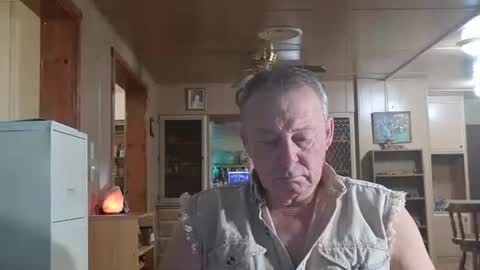 dakit online show from December 5, 3:41 pm