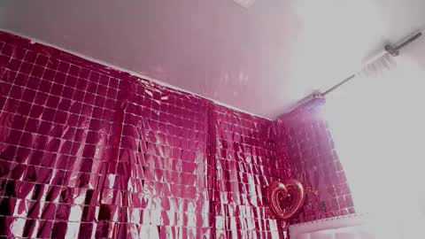 Snapshot of dakota_and_aron chatting on October 13, 5:13 pm Dakota and Aron online show from October 13, 5:13 pm