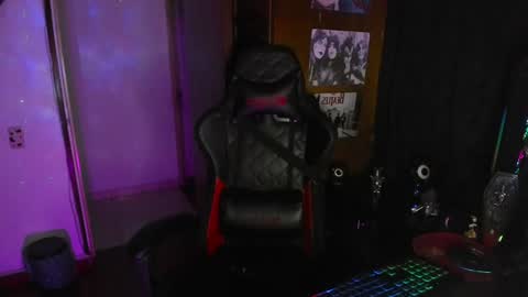 Dakota Crab online show from January 27, 1:05 am