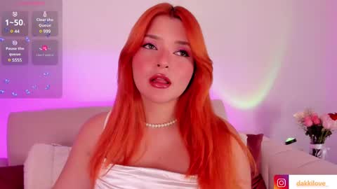 Snapshot of dakota_lovee chatting on February 15, 1:21 am Dakota Follow my IG dakkilove online show from February 15, 1:21 am