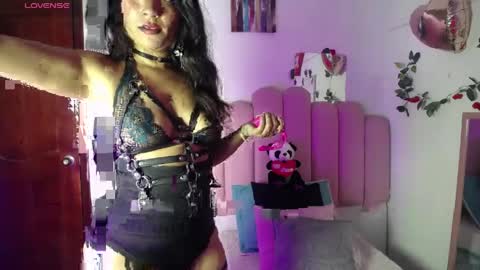 Caroliina online show from April 6, 9:16 pm