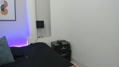 Dakota  online show from February 14, 12:13 pm