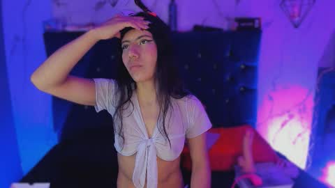 dakotaa_johnson online show from November 11, 8:53 pm