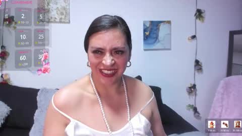 Dakotaagray online show from March 17, 12:48 am