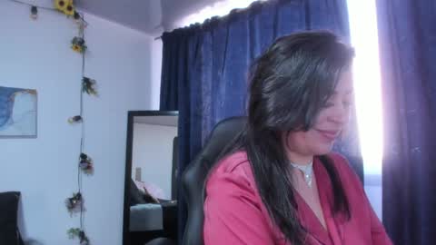 Dakotaagray online show from April 27, 12:36 pm