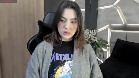 Dakota  online show from January 6, 11:03 am