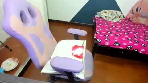 Snapshot of daleska_delicious1 chatting on November 12, 10:41 pm daleska_delicious1 online show from November 12, 10:41 pm