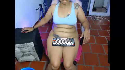 daleska_delicious1 online show from March 18, 12:36 am