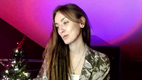 Dalia  online show from January 3, 1:25 pm