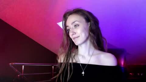 Dalia  online show from February 2, 9:19 am